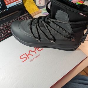 Skye Swimwear Black and Gray Men's Boots